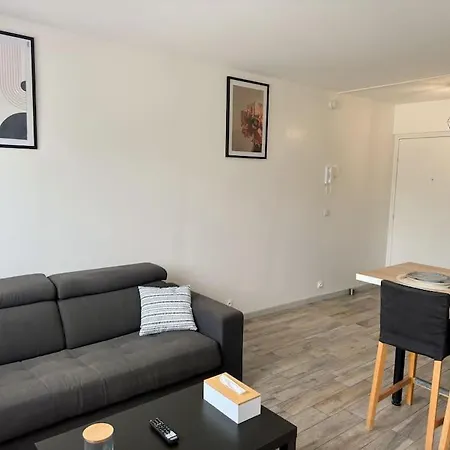 Luxurious And Stylish Studio Between Disney & Paris Champs-Sur-Marne Exterior photo