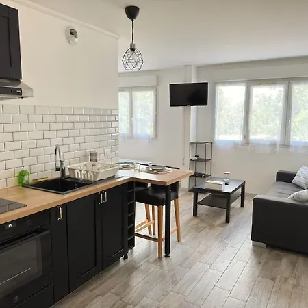 Luxurious And Stylish Studio Between Disney & Paris Champs-Sur-Marne Exterior photo